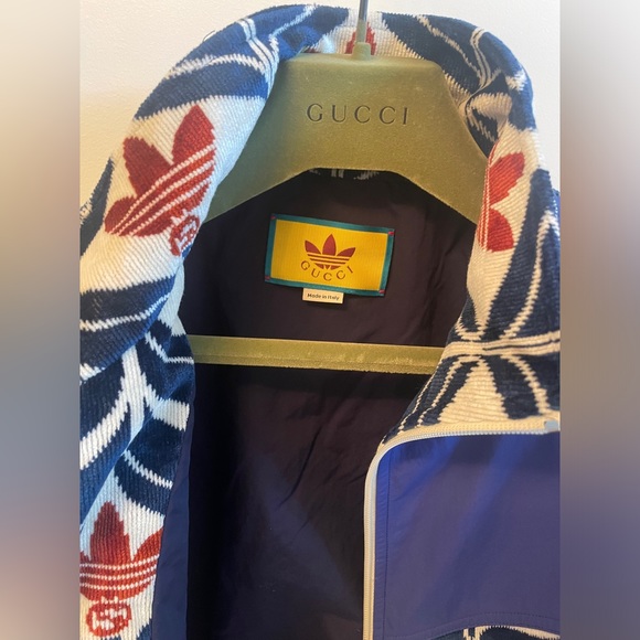 Gucci x Adidas Interlocking G And Trefoil Jacket Ivory/Blue/Red size 46 - Picture 7 of 9